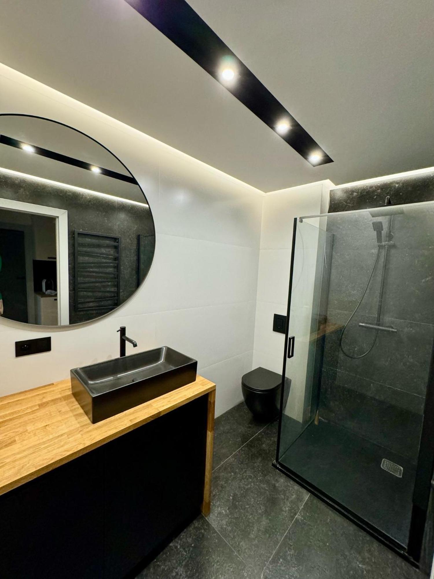 Marina Apartments - Angielska Grobla กดัญสก์ ภายนอก รูปภาพ