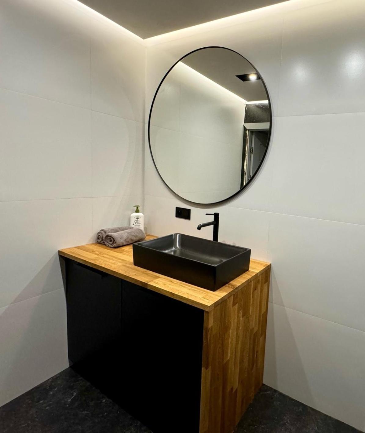 Marina Apartments - Angielska Grobla กดัญสก์ ภายนอก รูปภาพ